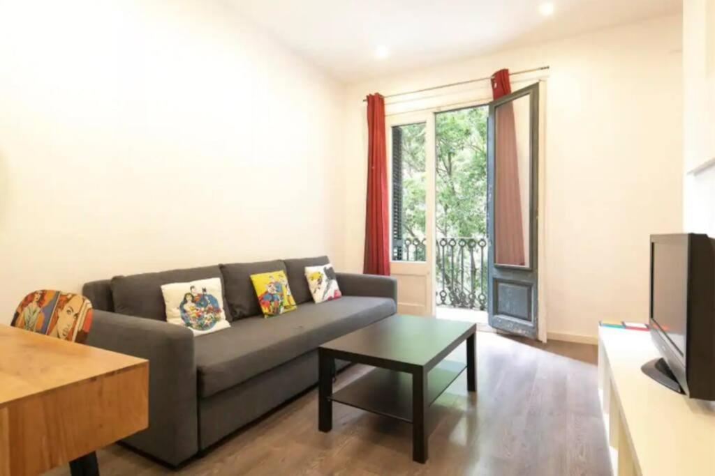 Canela Homes Barcelona Urquinaona Extérieur photo