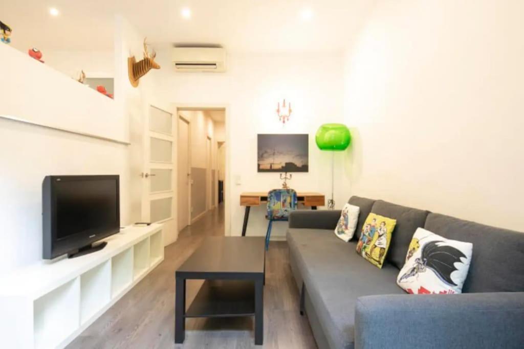 Canela Homes Barcelona Urquinaona Extérieur photo