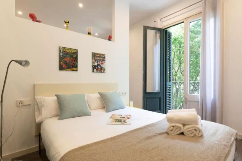 Canela Homes Barcelona Urquinaona Extérieur photo
