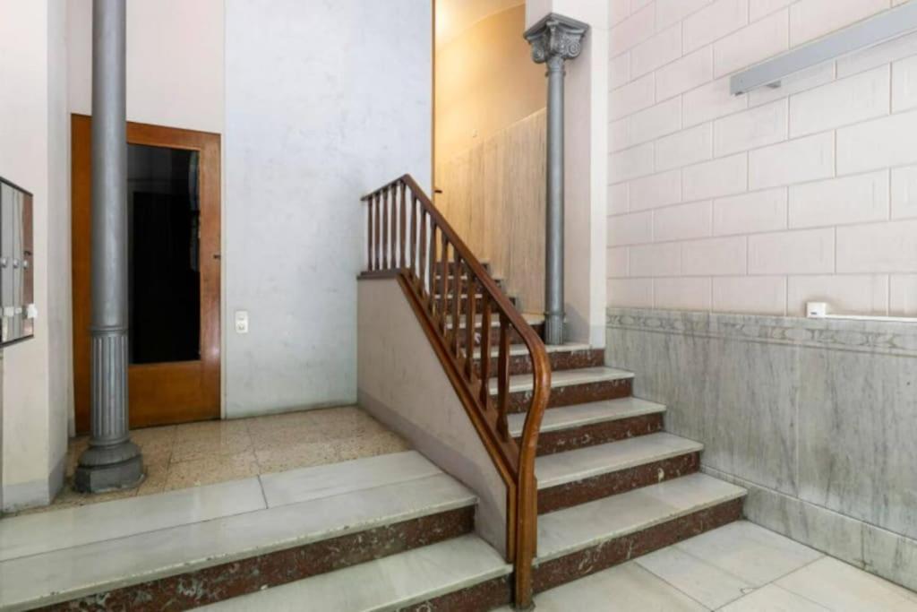 Canela Homes Barcelona Urquinaona Extérieur photo